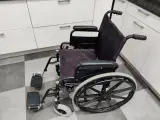 Manuel kørestol - meget velholdt