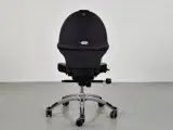 Rh extend kontorstol med gråbrun polster med sort bælte - 3