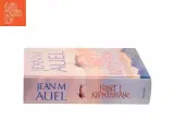 Folket i klippehulerne af Jean M. Auel (Bog) - 2