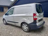 Ford Transit Courier 1,6 TDCi 95 Ambiente Van - 2