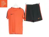 Nike shorts og t-shirt sæt (str. 152 cm) - 2