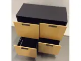 Skuffemøbel med fire skuffe, sorte håndtag 82,5 cm - 2