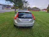 Fin Volvo V60 150 HK Benzin med lav km - 2