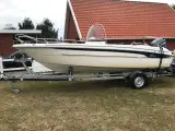 Styrepultbåd