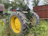 John Deere 2130 - 3