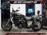 Yamaha V-Max - 4