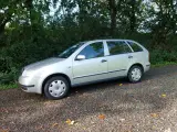 Skoda Fabia 1,4 16V Comfort Combi 5d