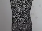 Wallis kjole(shift dress-) Størrelse: 40/42