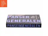 Pansergeneralen : nedslag i Jørgen Ejbøls liv og karriere af Kirsten Jacobsen (f. 1942) (Bog) - 2
