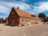 Udviklingsejendom - Den gamle stationsbygning i Tisvildeleje sælges med større grundareal - 2