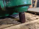 John Deere 1065 slutdrev - 2