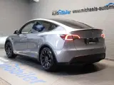 Tesla Model Y Performance AWD - 4