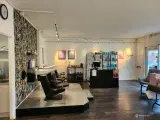 Frisør Saloon inkl. inventar udlejes. moderne og klar til overtagelse. - 2