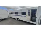 2018 - Adria Alpina 903 HT   m/ VILLA 950 + TUNNEL - 2