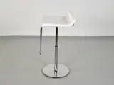 Corinto barstol med hvidt kunstlæder - 2
