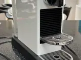 Nespresso Citizen råhvid