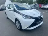 Toyota Aygo 1,0 VVT-i x-play x-touch - 2