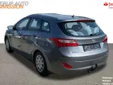 Hyundai i30 Cw 1,6 CRDi Comfort ISG 110HK Stc 6g - 2