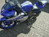 Yamaha YZF R3 - 2