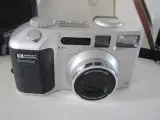 Hewlett Packard PhotoSmart C618 Digital Camera