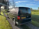 VW Transporter 2,5 TDi 130 Kassevogn lang Nysynet - 3