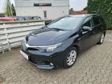 Toyota Auris 1,8 Hybrid H2 Comfort Touring Sports CVT - 4