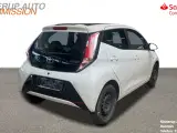 Toyota Aygo 1,0 VVT-I X-Play + X-Touch 69HK 5d - 3