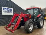 Flot frontlæssertraktor