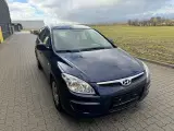 Hyundai i30 1,6 CRDi 90 Classic CW - 3