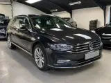 VW Passat 2,0 TDi 150 Elegance+ Variant DSG - 3