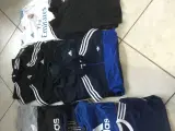 Adidas tøj