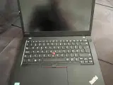 ThinkPad i5 bærbar