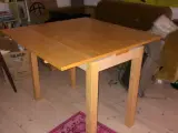 Skrivebord/spisebord med indlagte plader 