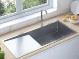 Håndlavet køkkenvask med strainer rustfrit stål