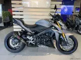 Suzuki GSXS 1000 - 2