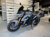 Suzuki GSXS 1000 - 4