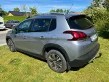 Peugeot 2008 1,6 BlueHDi 100 Allure Sky - 2