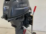 Yamaha påhængsmotor F25GETL repower motor.