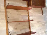 Teak reolsystem