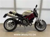 Ducati Monster 1100 S ABS