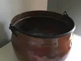 Pejsespand i kobber højde 25 og Ø 40 cm.