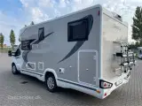 2019 - Chausson Titanium 767    Enkeltsenge, lounge-indretning, 170Hk Ford, AUT - Lihium Super B bodelsbatteri, Solceller, Michelin helårsdæk. - 2