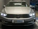 VW Passat 2,0 TDi 150 Elegance Variant DSG - 2