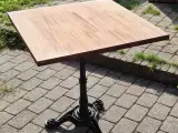 Cafe bord 70x70