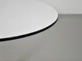 Rundt cafébord med hvid plade, ø 70 cm. - 2