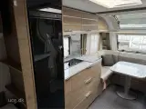 2018 - Adria Adora 522 UP   Prisen er inkl. klargøring, gastest, fugttest, syn og nummerplade. - 5