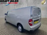Maxus e-Deliver 3 50 Cargo Van LWB - 3