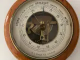 Barometer i træramme