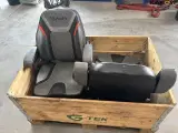 - - - Sæde med armlæn - 4