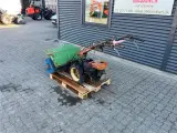 Goldoni J451 tohjulet traktor med kost - 2